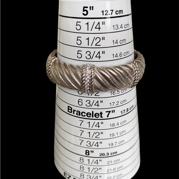 Judith Ripka, sterling silver cuffed hinged bracelet with diamonique sparkle - Picture 8 of 9